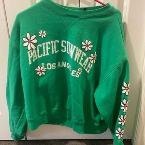 Green w/ flowers crewneck. Pacsun brand. Size medium. Good condition no damage.